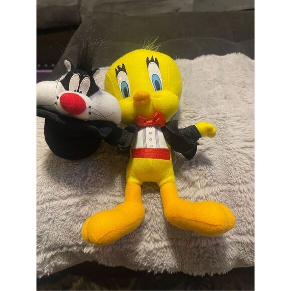 Looney Tunes Kids Yellow Red With Sylvester Hat Tweety Bird Plush Stuffed Toy - Picture 12 of 12